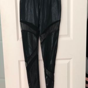 Mesh cut out leggings